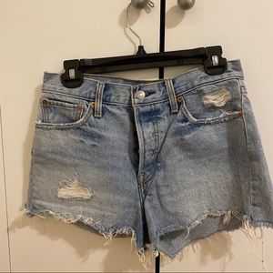 Levi’s / Wedgie Fit Shorts